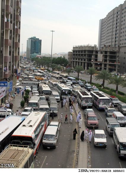 ترافيك در خيابان ‌هاي مكه در پي بازگشت زائران / حبيب عباسي - ايسنا