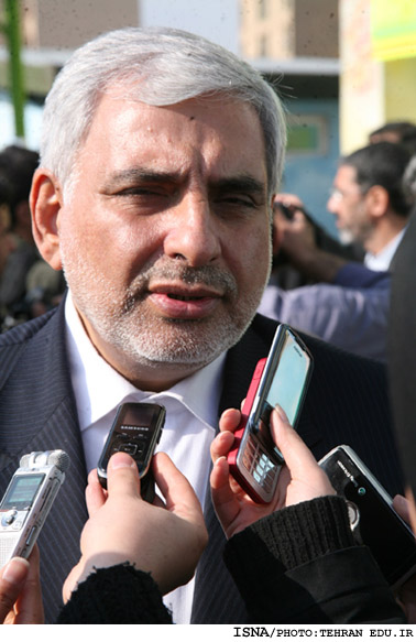 رييس سازمان محيط زيست کشور: 
سازمان از اجراي پروژه آشوراده حمايت مي‌كند