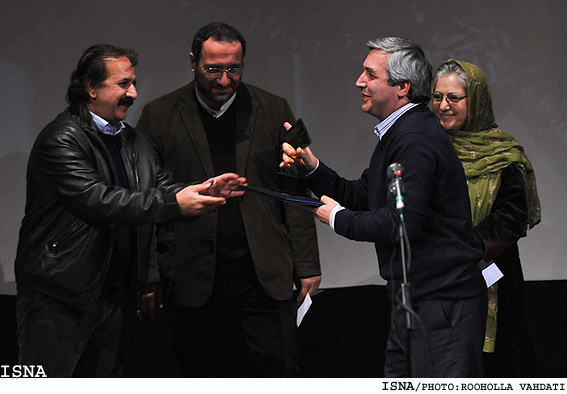 جايزه‌ي بهترين كارگرداني به ابراهيم حاتمي‌كيا/روح‌اله وحدتي - ايسنا