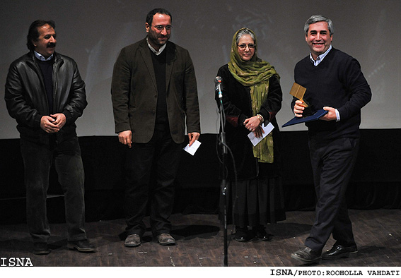 جايزه‌ي بهترين كارگرداني به ابراهيم حاتمي‌كيا/روح‌اله وحدتي - ايسنا
