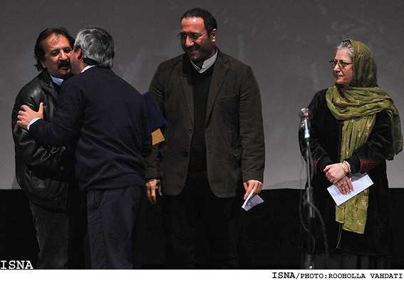 جايزه‌ي بهترين كارگرداني به ابراهيم حاتمي‌كيا/روح‌اله وحدتي - ايسنا