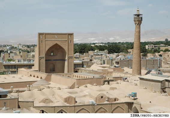 /سفر و نوروز 90/
استان سمنان گستره‌اي به پهناي كوير تا جنگل