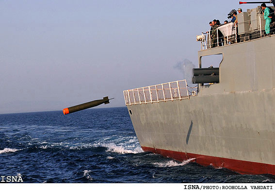 شليك اولين اژدر ناوشكن جماران در خليج فارس/ روح الله وحدتي - ايسنا