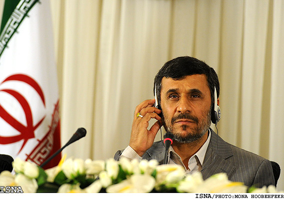 نشست خبري رييس جمهور در حاشيه‌ي اجلاس سيكا - استانبول/منا هوبه فكر ايسنا