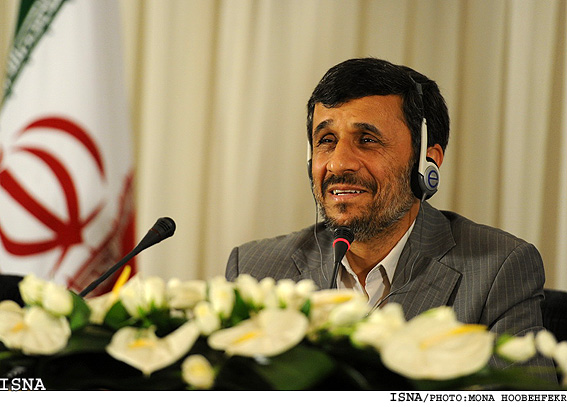 نشست خبري رييس جمهور در حاشيه‌ي اجلاس سيكا - استانبول/منا هوبه فكر ايسنا