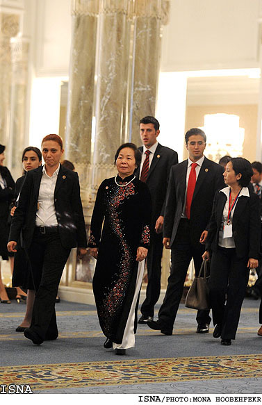 در حاشيه بدرقه رييس جمهور در سفر از استانبول به دوشنبه / منا هوبه فكر - ايسنا