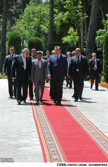 روساي جمهور ايران و تاجيكستان در حاشيه اجلاس"آب براي حيات" /منا هوبه فكر - ايسنا