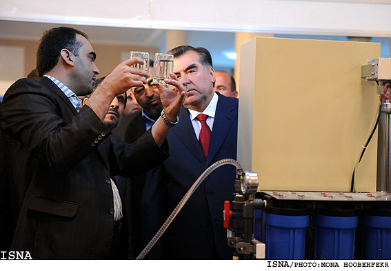 روساي جمهور ايران و تاجيكستان در حاشيه اجلاس"آب براي حيات" /منا هوبه فكر - ايسنا