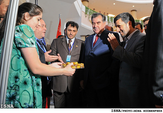 روساي جمهور ايران و تاجيكستان در حاشيه اجلاس"آب براي حيات" /منا هوبه فكر - ايسنا