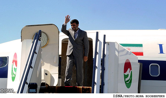 بدرقه رسمي رييس جمهور توسط امام علي رحمان در تاجيكستان / منا هوبه فكر - ايسنا