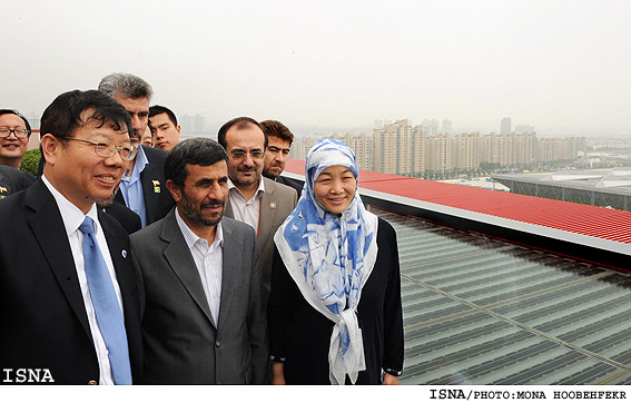 بازديد رييس جمهور از غرفه چين در اكسپوي 2010 شانگهاي / منا هوبه فكر - ايسنا