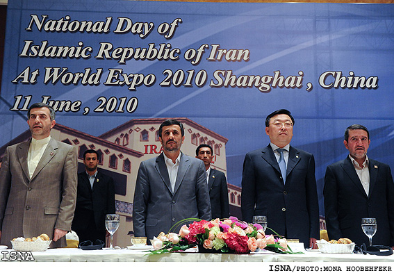 ديدار رييس‌جمهور با صنعت‌گران، بازرگانان وايرانيان مقيم چين/ منا هوبه فكر -ايسنا