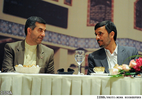 ديدار رييس‌جمهور با صنعت‌گران، بازرگانان وايرانيان مقيم چين/ منا هوبه فكر -ايسنا