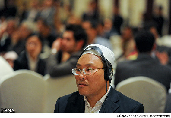 ديدار رييس‌جمهور با صنعت‌گران، بازرگانان وايرانيان مقيم چين/ منا هوبه فكر -ايسنا