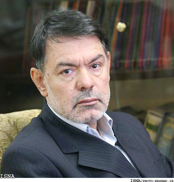 نخستين اظهار نظر قائم‌مقام شعر و ادب:
شكل اداري‌تر و مناسبت‌تري به شعر و ادب مي‌دهيم