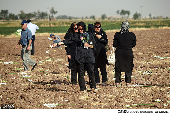سالگرد و يادبود جانباختگان سانحه هواپيماي توپولوف، در محل سقوط-اطراف قزوين/ايسنا