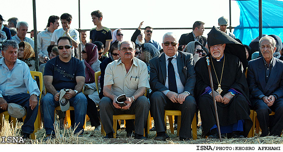 سالگرد و يادبود جانباختگان سانحه هواپيماي توپولوف، در محل سقوط-اطراف قزوين/ايسنا