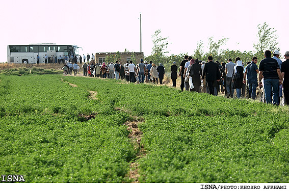 سالگرد و يادبود جانباختگان سانحه هواپيماي توپولوف، در محل سقوط-اطراف قزوين/ايسنا