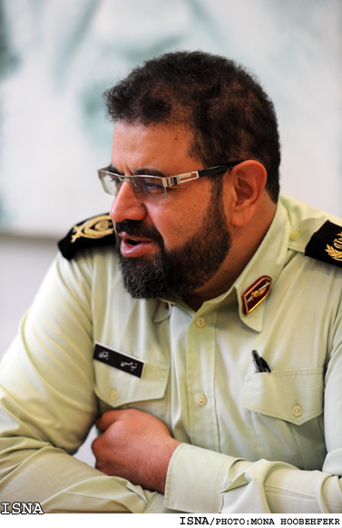 رييس پليس آگاهي ناجا:
پليس بامجرمان جرايم خشن دركشور قاطع برخورد مي‌كند
مسكوت ماندن لايحه سلاح‌هاي سرد فرصتي براي مجرمان است
 55درصد قتل‌هاي كشورخانوادگي است