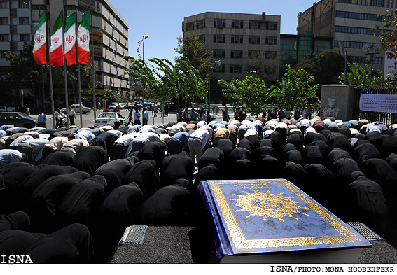 /قرآن؛ كتاب رحمت، حكمت و عدالت/
افروز در جمع دانشجويان دانشگاه تهران و علوم پزشكي تهران: 
توهين به قرآن، توهين به فطرت، عقلانيت و معنويت است