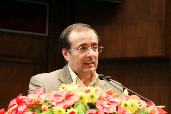 غضنفري خبر داد:
* برطرف‌شدن مشکل کشتيراني از بابت تحريم
* تشكيل دادگاهي داخلي براي طرح شكايت خسارت‌ديدگان تحريم