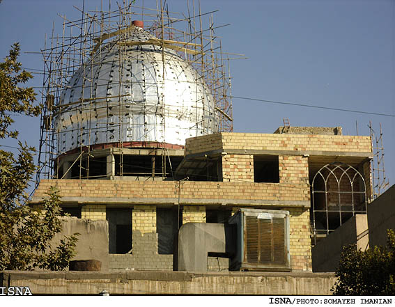 مديركل ميراث فرهنگي و گردشگري استان تهران:
نماي بناي جديد بايد متناسب با معماري مسجد تاريخي سلمان باشد
رأي‌ قطعي پرونده‌ي تخريب مسجد سلمان صادر نشده است