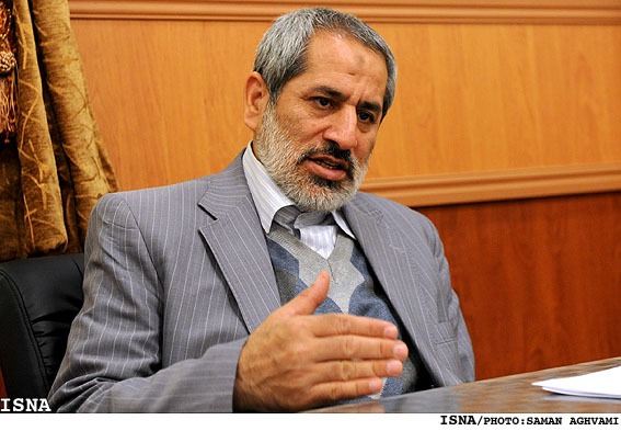 دادستان تهران به ايسنا خبرداد:
دستگيري4عضو تحريريه‌ روزنامه شرق
دستگيري فردي به نام«بنيامين»به دلايل امنيتي
شتاب در رسيدگي به پرونده تعاوني مسكن اداره برق