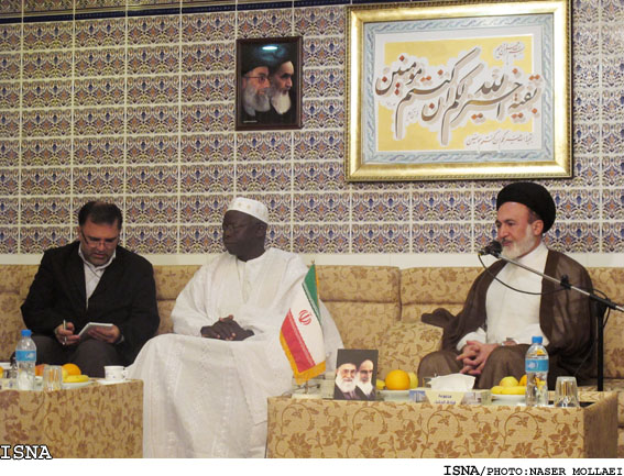 /حج، تجلي وحدت/
سرپرست حجاج ايراني با مسؤول بعثه‌ي سنگال در مدينه ديدار كرد