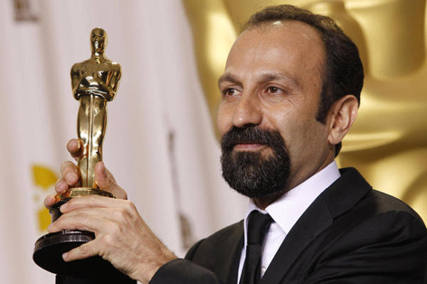 پرچم سينماي ايران بر فراز آمريكا
فرهادي پس از دريافت اسكار بهترين فيلم خارجي: 
با افتخار اين جايزه را به مردم سرزمينم تقديم مي‌كنم