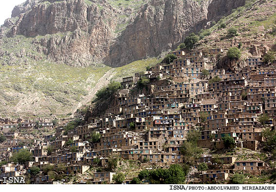 خانه‌ها و دهكده‌هاي صنايع دستي جايگزين خانه‌هاي ترويج مي‌شوند