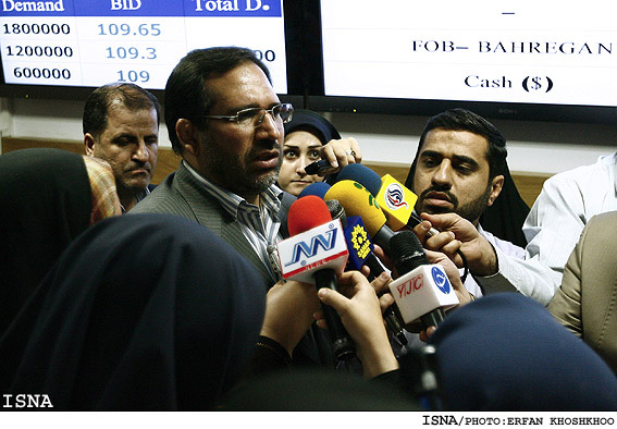 سخنگوي اقتصادي دولت:
* نام پول جديد قطعي نشده ‌است
* اصلاح واحد پول به معني تغيير ماهوي آن نيست