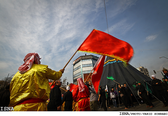 عاشوراي حسيني چهارراه گلوبندك - تهران / وحيد سهرابي - ايسنا