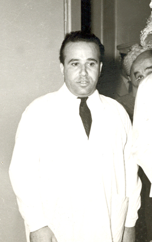 /آشنايي با مفاخر علمي/
دكتر محمد صادق قاضي، اولين جراح ريه در ايران
مراسم تجليل از نيم قرن تلاش علمي استاد قاضي فردا برگزار مي‌شود