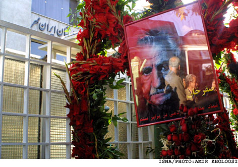 پيكر“صفر قهرمانيان” تشييع و به خاك سپرده شد