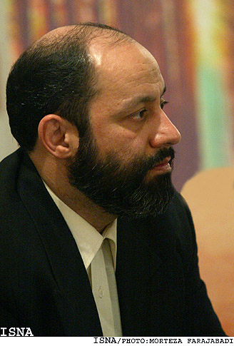 دكتر صدر در همايش «وحدت حوزه و دانشگاه»:
*حوزه و دانشگاه از عوامل مهم پيروزي انقلاب بودند
*تربيت صاحبان فكر، علت اهميت حوزه و دانشگاه است