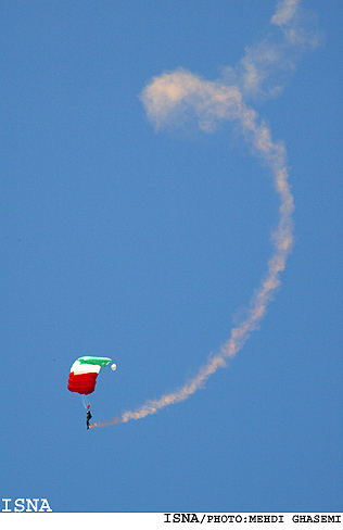 آيا ساختار برنامه‌هاي امسال متفاوت مي‌شود؟
گزارشي از برنامه‌هاي سيما در هفته‌ي دفاع مقدس