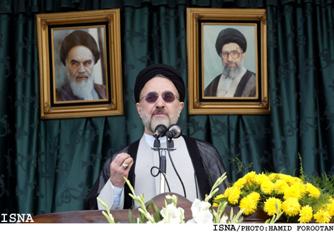 پرسش‌هاي رييس‌جمهور در مراسم آغاز سال تحصيلي:
موانع مهرورزي و عوامل خشونت اعم از جنگ و ترور چيست؟
چگونه با حفظ هويت ديني و ملي، مي‌توان پيشرفت همه‌جانبه داشت؟