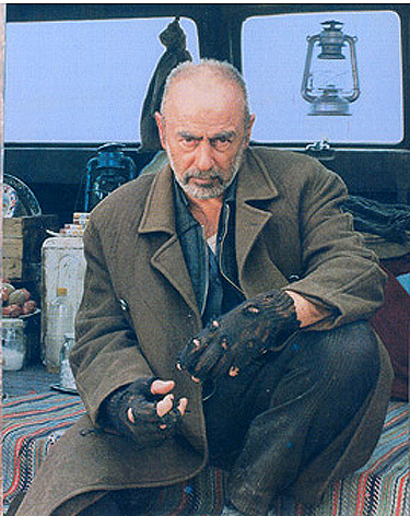 /همزمان با بزرگداشت فرامرز قريبيان /
از «بيگانه ‌بيا» تا«سيف‌الله»