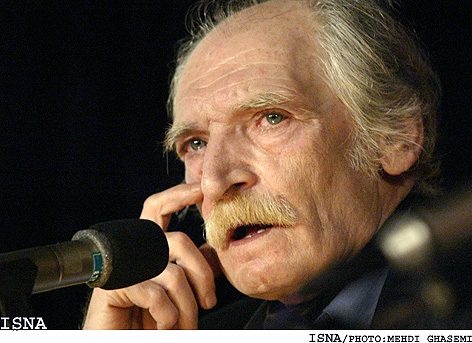 “كليدر” محمود دولت‌آبادي همچنان در انتظار مجوز نشر مركز موسيقي وزارت ارشاد به‌سر مي‌برد