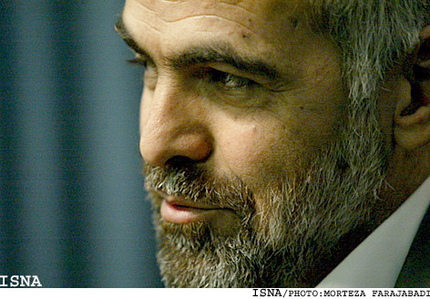 /اتهام‌زني براي فريب افكار عمومي!/
يوسف‌پور:
ادعاي اخير كميته‌ي تحقيق 11 سپتامبر موج جديدي از تبليغات آمريكا‌ييست