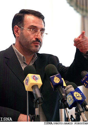 سخنگوي دولت:/1/
مجموعه اظهارات روحاني نشان‌دهنده‌ مواضع ايران بوده است
دولت صراحتا با مصوبه‌ اخير مجلس مخالف است 
قضيه پاكدشت با قاطعيت پي‌گيري مي‌شود