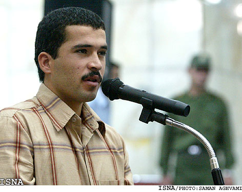 با صدور حكم عاملان فاجعه پاكدشت؛
بيجه به 16 بار قصاص محكوم شد؛باغي به 15 سال حبس و تازيانه
رييس دادگاه‌هاي كيفري تهران:
پرونده را به ديوان عالي مي‌فرستيم