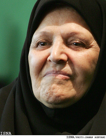 طاهره صفارزاده دوباره به بخش مراقبت‌هاي ويژه‌ منتقل شد