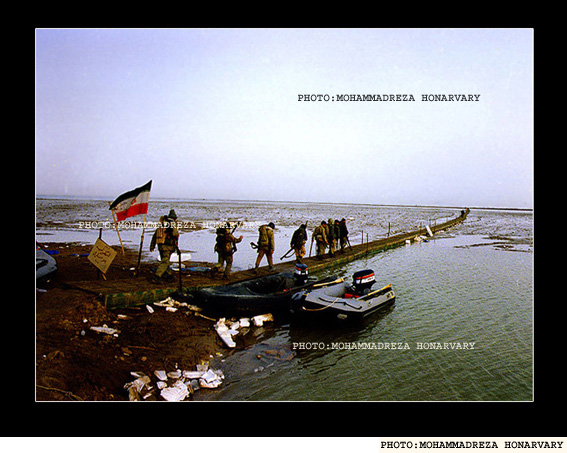 پيوند عشق با استقامت؛
*سالروز آغاز عمليات والفجر 8*
گامي به سوي احقاق حق ايران در جنگ تحميلي