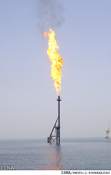 /بزرگ‌ترين قرارداد صادرات گاز ايران به امارات در بوته‌ي نقد/
كرسنت؛ قراردادي از روي تعقل؟!