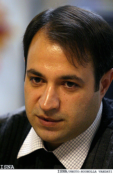 عليرضا كاظمي‌پورـ نقدي بر سريال‌هاي نورزو:
«پايان نمايش» بيننده را سردرگم مي‌كرد
دست شبكه‌ها براي ساخت سريال نوروزي خالي بود