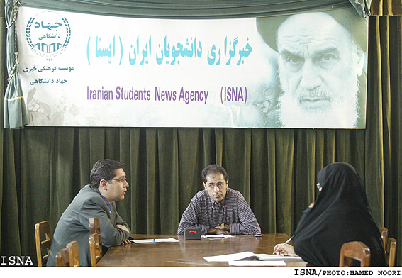 /ضرورت نگاه علمي و تئوريك به ديپلماسي/
كارشناسان در ميزگرد ايسنا تاكيد كردند:
سياست خارجي بايد انعطاف‌پذير، سيال و متناسب با شرايط پرشتاب بين‌الملل باشد