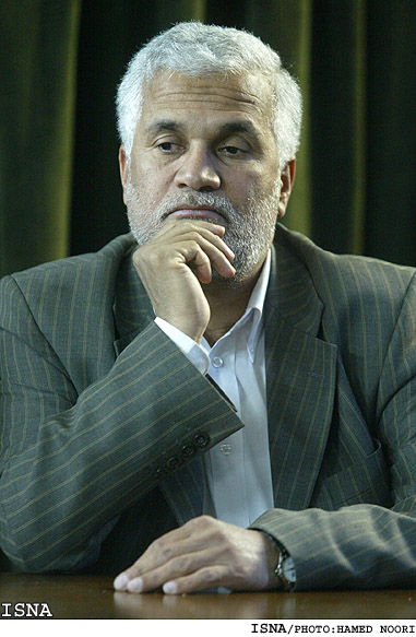 *روز وحدت حوزه و دانشگاه*
نماينده آبادان: 
وحدت حوزه و دانشگاه همه اميدهاي ضدانقلاب را از بين برد