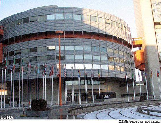 /نگاهي به تحولات هسته‌يي/
*نقشه‌ي جديد انگليس و آمريكا عليه ايران
*ادعايي جديد از جانب رييس جمهور آلمان
*ادعاهاي متناقض از جانب مقامات صهيونيست