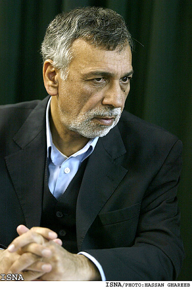 *همايش حقوق مطبوعات*
دكتر مهرپور:
طبق قانون هم براي شروع به كار و هم در جريان كار مطبوعات بايد نظارت‌هايي وجود داشته باشد